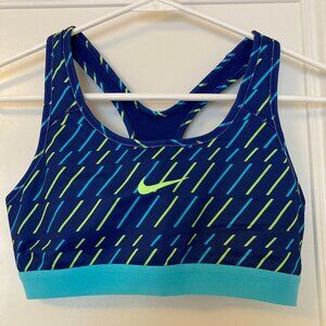 Nike sports bra MEDIUM